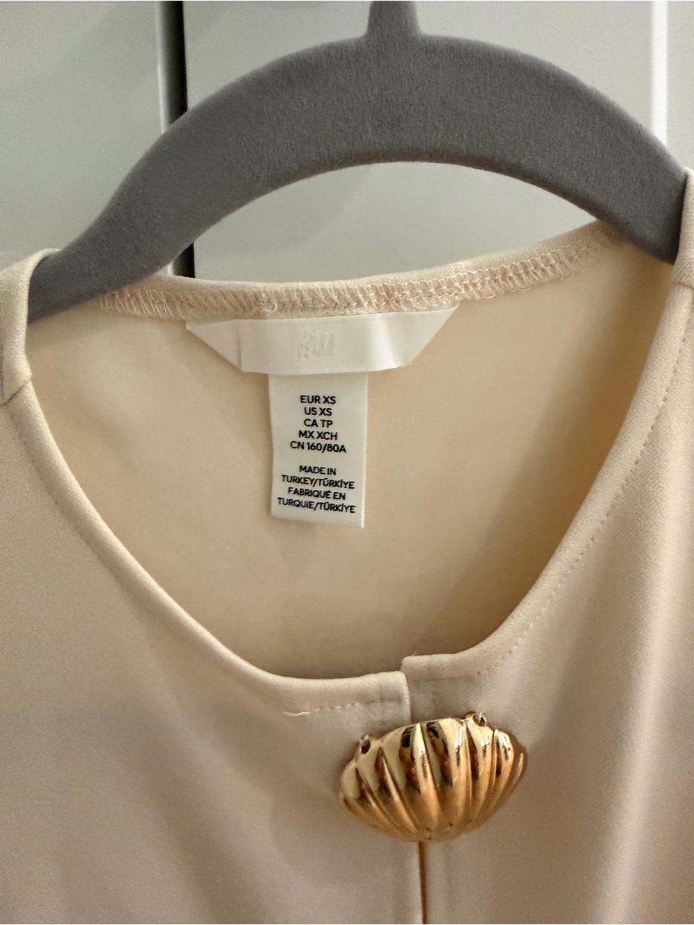 H&M Cropped Shell Top - Picture 2 of 4